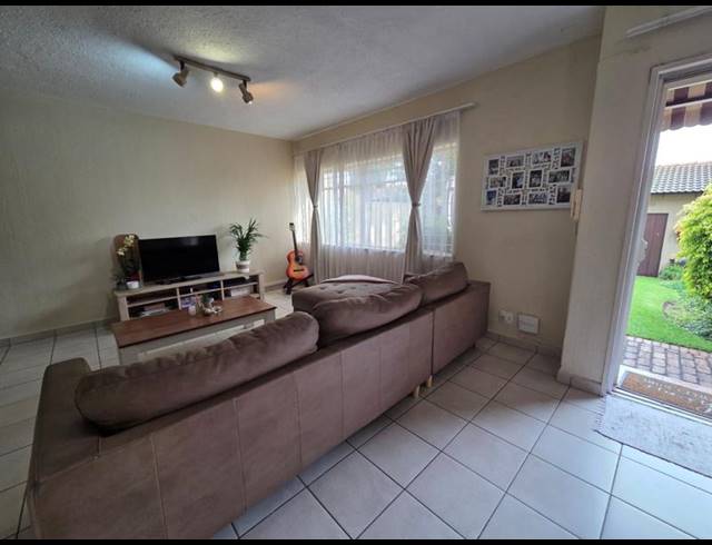 3 BEDROOM PROPERTY TO RENT IN FAIRLAND